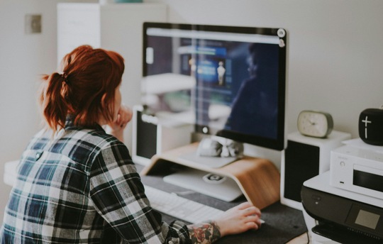 Ein zusätzlicher Homeoffice-Tag pro Woche würde Millionen Liter Kraftstoff einsparen – und unserer Gesundheit gut tun